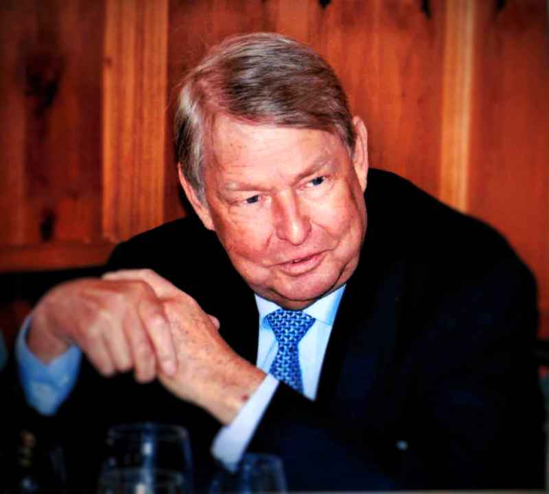 Foto: Portrait von Herrn Claus Stäcker